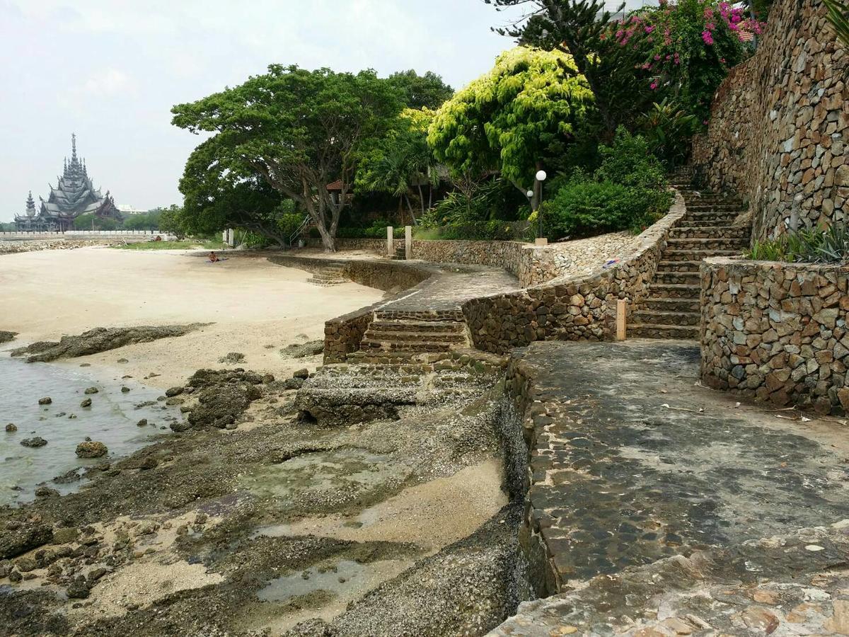 Serenity Pattaya Beach Buitenkant foto