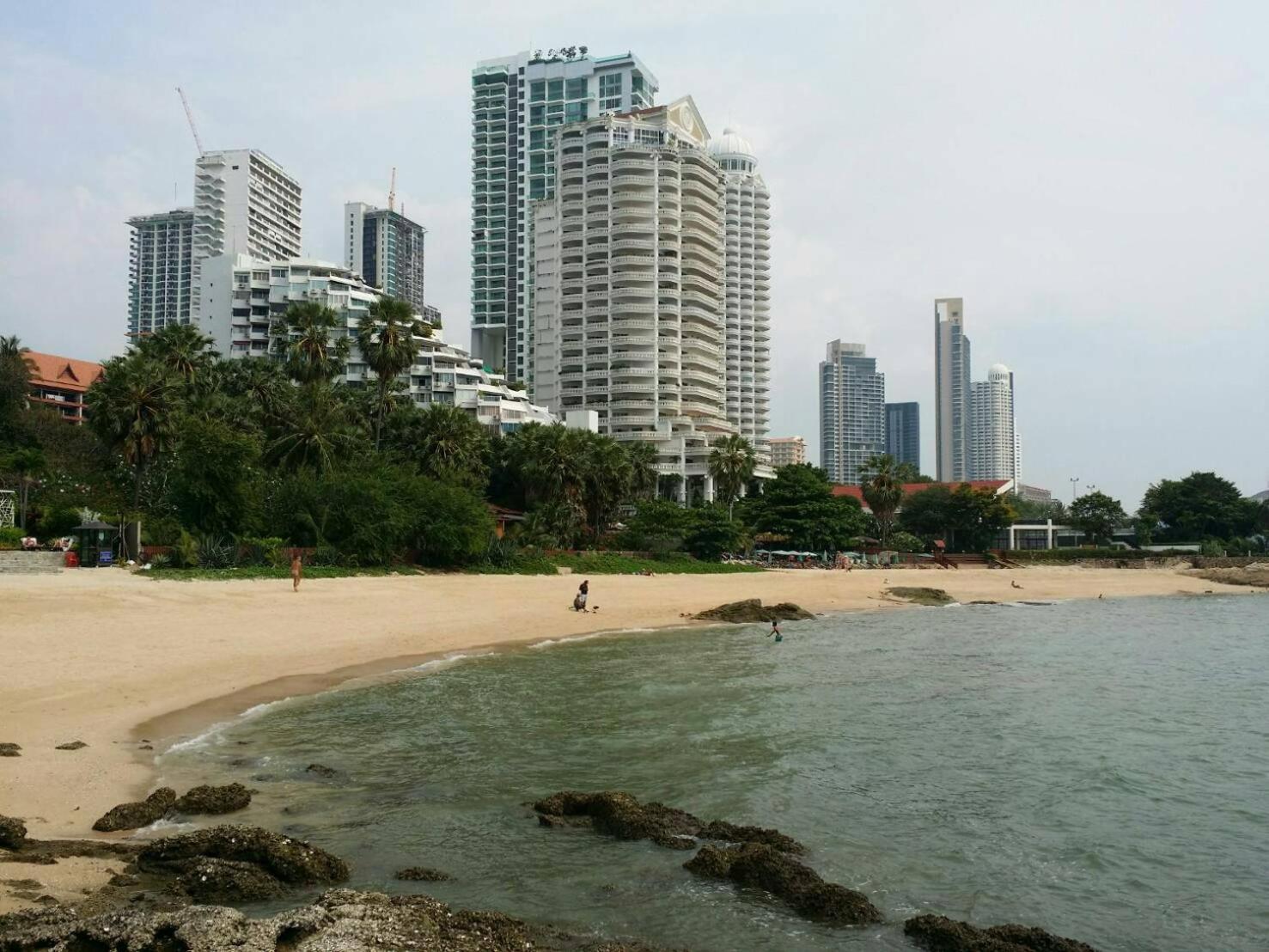 Serenity Pattaya Beach Buitenkant foto